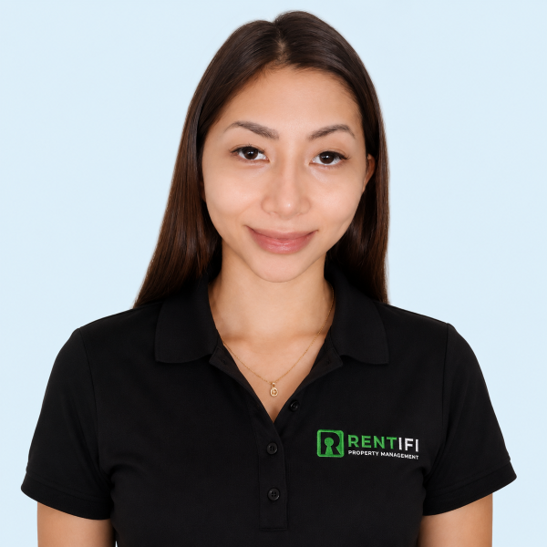 Picture of Gina Adelante
